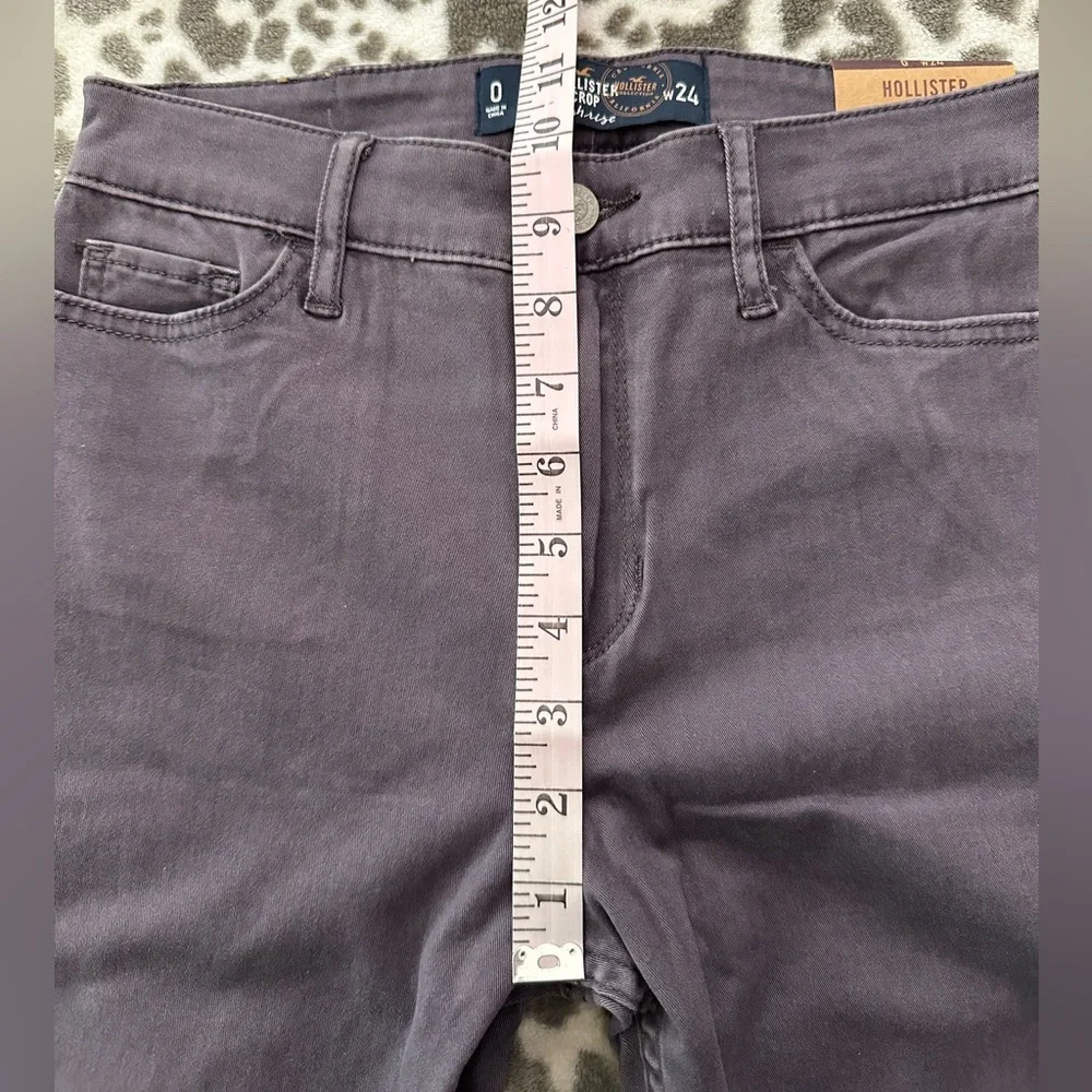 Hollister Crop High Rise Fray Bottom Pants in Gray Purple Size 0 24W